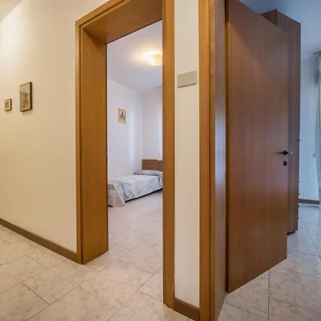 Della Bilancia 4 Apartment *